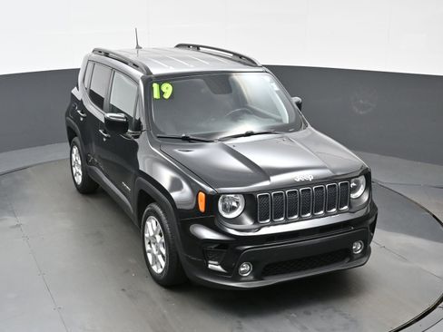 Used 2019 Jeep Renegade Latitude image 36