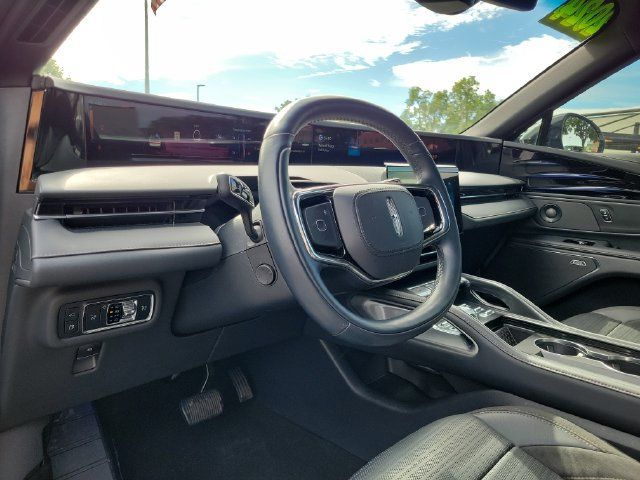Used 2024 Lincoln Nautilus Reserve w/ Equipment Group 202A AWD/4WD image 6