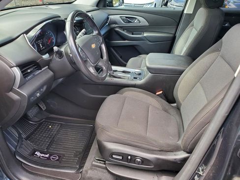 Used 2018 Chevrolet Traverse LT image 4