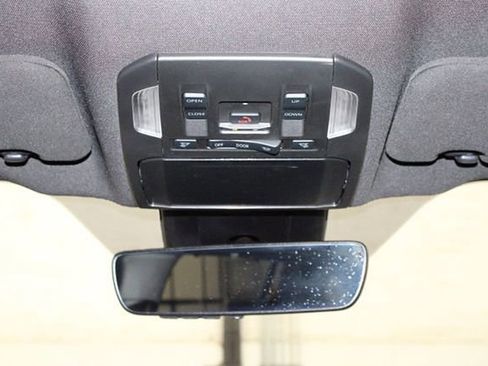 Used 2024 Toyota Highlander XSE image 29