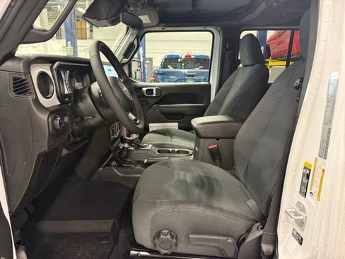 New 2026 Jeep Gladiator Sport image 8