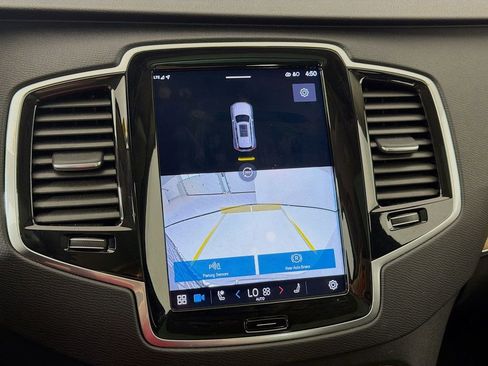 Used 2023 Volvo XC90 B6 Plus w/ Protection Package Premier image 14