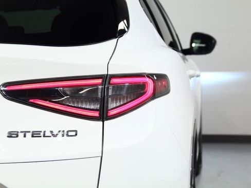 Used 2024 Alfa Romeo Stelvio Ti image 14