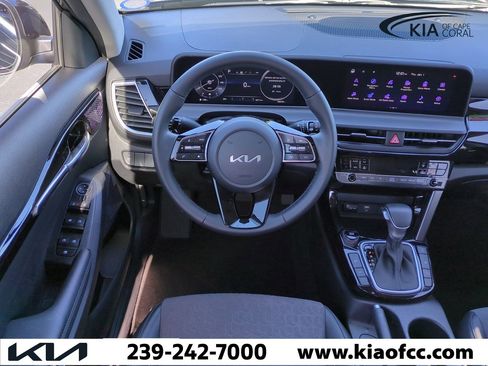 Certified 2024 Kia Seltos X-Line image 15