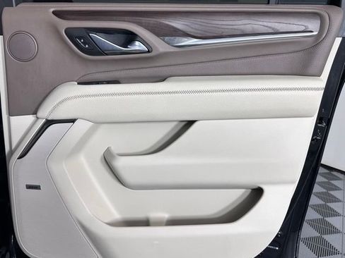 Used 2022 GMC Yukon XL Denali image 26