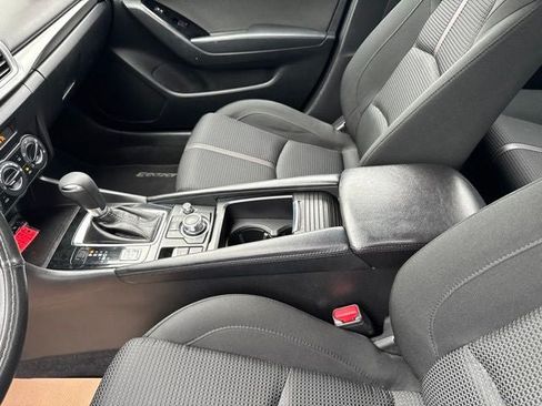 Used 2017 MAZDA MAZDA3 Sport w/ Preferred Equipment Package FWD image 16