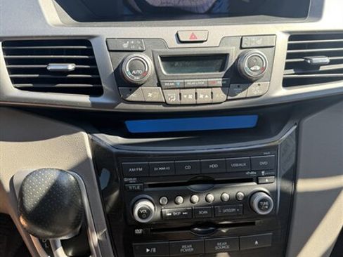 Used 2013 Honda Odyssey Touring image 11