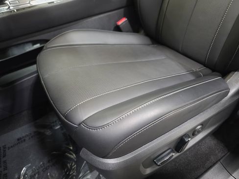 Certified 2026 INFINITI QX60 Luxe w/ Cargo Package AWD/4WD image 25