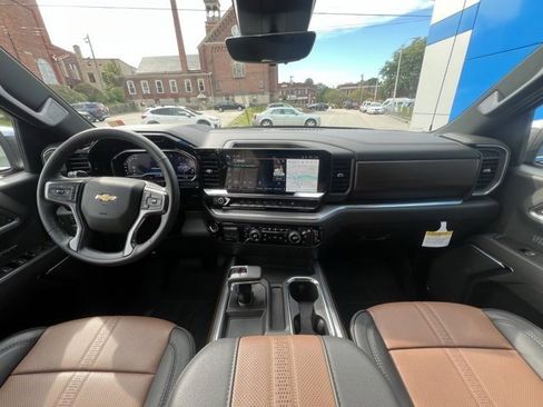 New 2025 Chevrolet Silverado 1500 High Country w/ High Country Premium Package image 29