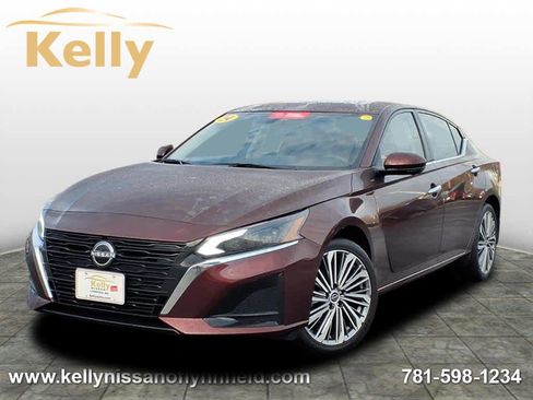 Certified 2024 Nissan Altima 2.5 SL image 1