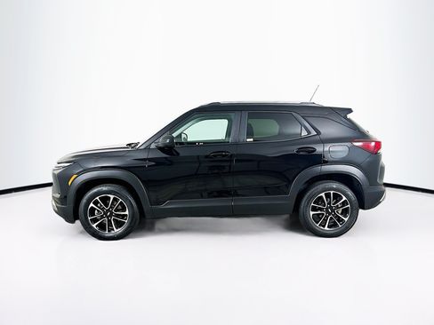 Used 2024 Chevrolet TrailBlazer LT AWD/4WD image 4