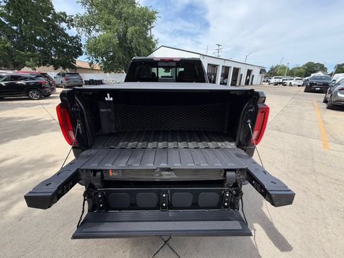 New 2026 GMC Sierra 1500 AT4 w/ AT4 Premium Package AWD/4WD image 34