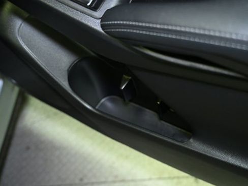 Used 2022 Subaru Ascent Premium w/ Convenience Package image 69