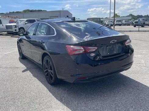 Used 2022 Chevrolet Malibu LT w/ Midnight Edition FWD image 6