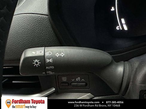 Used 2025 Toyota Grand Highlander AWD image 32
