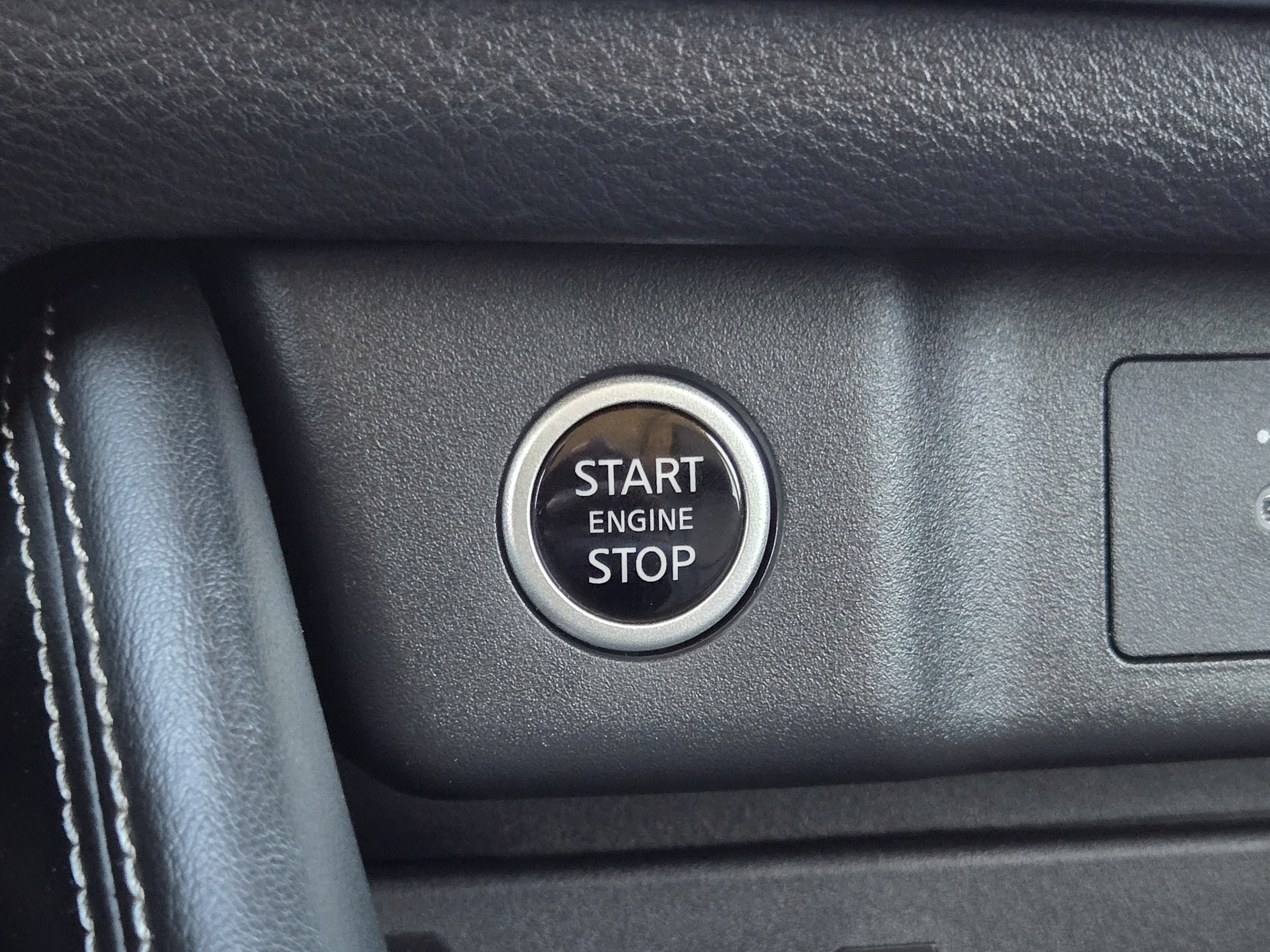 Used 2023 Nissan Rogue SL w/ SL Premium Package FWD image 21