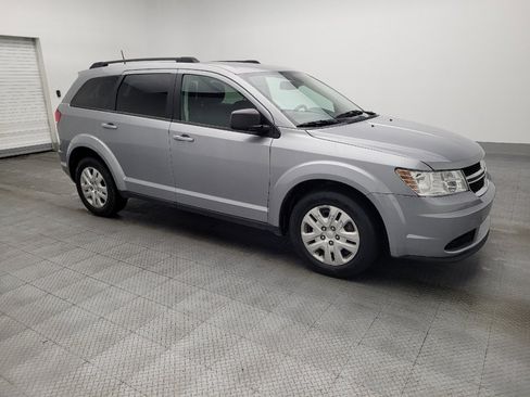 Used 2020 Dodge Journey SE w/ SE Popular Equipment Group FWD image 11