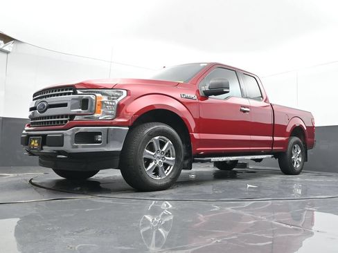 Used 2018 Ford F150 XLT w/ Equipment Group 302A Luxury AWD/4WD image 16