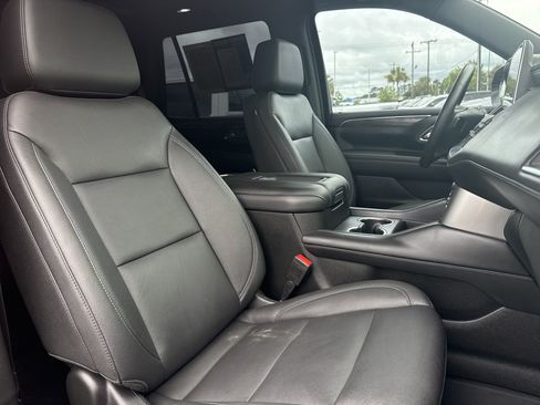 Used 2023 Chevrolet Tahoe Z71 w/ Luxury Package AWD/4WD image 36