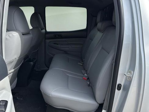 Used 2013 Toyota Tacoma 4x4 Double Cab w/ Limited Pkg image 14