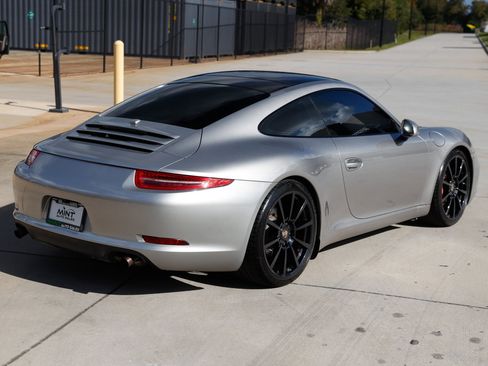 Used 2013 Porsche 911 Carrera 4 image 16