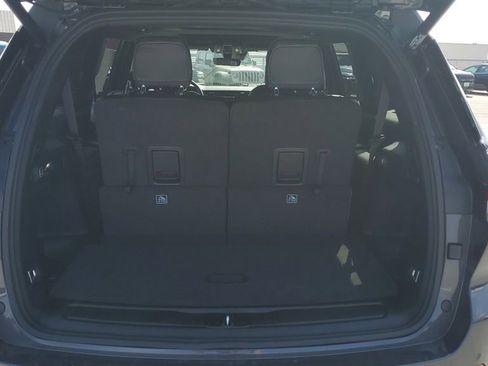 New 2025 Jeep Grand Cherokee L Altitude image 10