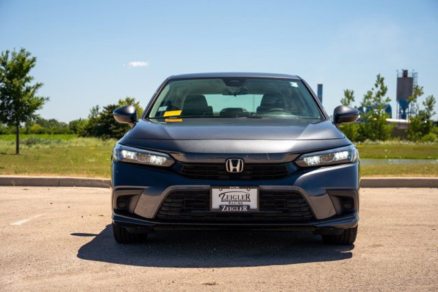 Used 2023 Honda Civic LX image 2