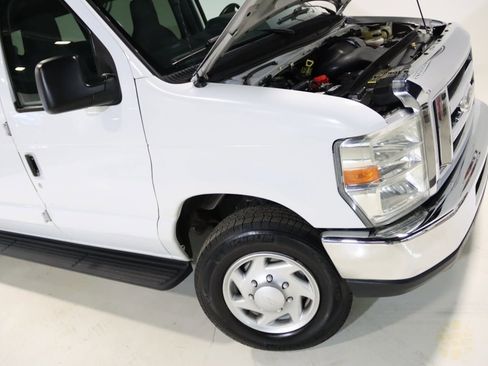 Used 2014 Ford E-350 and Econoline 350 XLT image 62