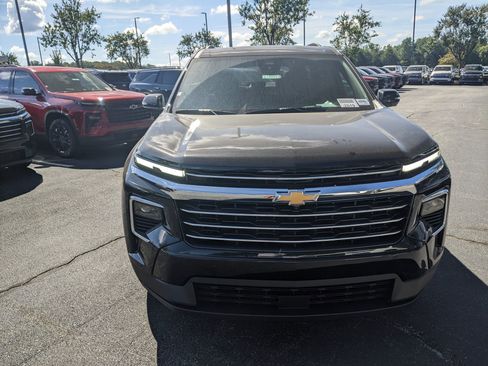 New 2026 Chevrolet Traverse LT w/ Driver Confidence Package image 2