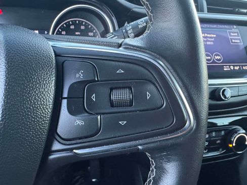 Used 2021 Buick Encore GX Preferred w/ Cold Weather Comfort Package image 28