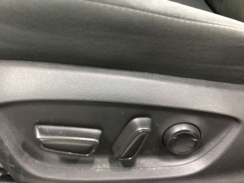 Used 2022 Toyota Camry LE image 6