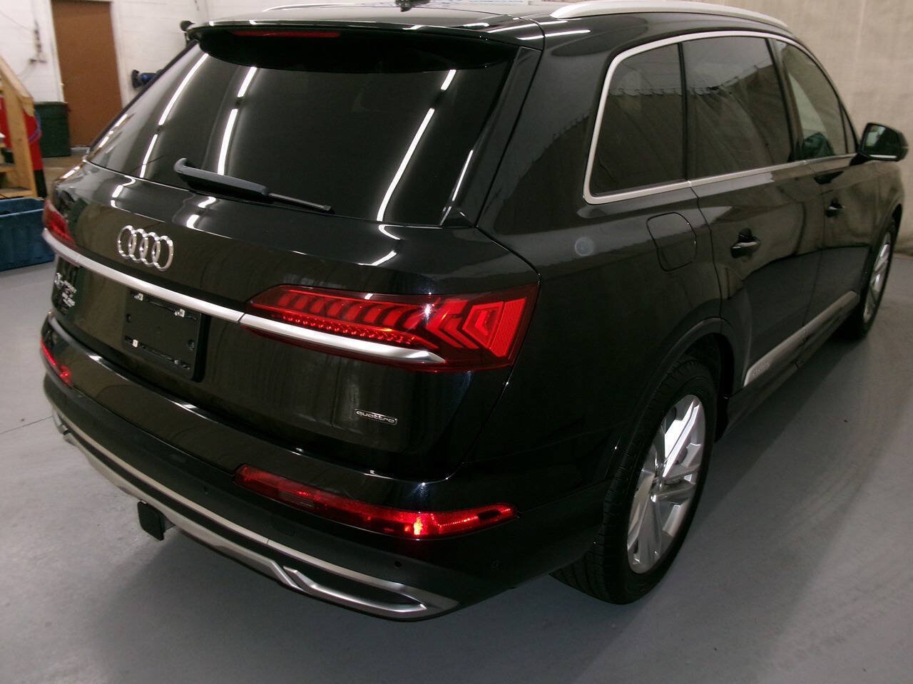Used 2020 Audi Q7 3.0T Prestige w/ Prestige Package AWD/4WD image 6