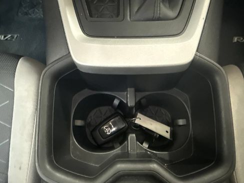 Used 2023 Toyota RAV4 XLE AWD/4WD image 18