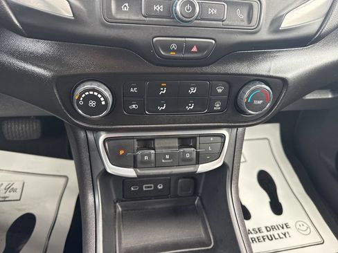 Used 2024 GMC Terrain SLE AWD/4WD image 23