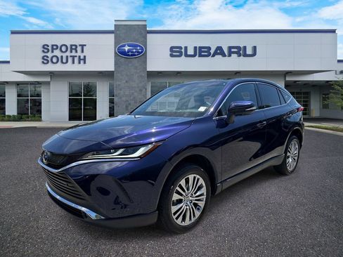 Used 2023 Toyota Venza Limited AWD/4WD image 8