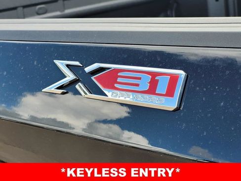 New 2026 GMC Sierra 1500 SLT AWD/4WD image 8