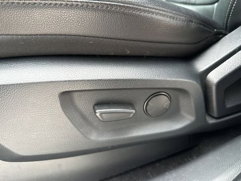 Used 2020 Ford Ranger Lariat w/ Equipment Group 501A Mid image 11