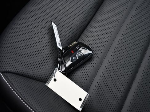 New 2025 Volkswagen Atlas Cross Sport SEL image 19