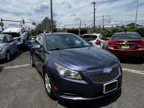 Used 2014 Chevrolet Cruze LT FWD image 4