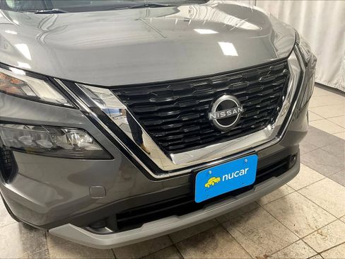 Used 2023 Nissan Rogue S image 31
