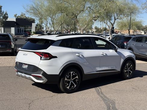 Certified 2025 Kia Sportage EX w/ Premium Package image 4