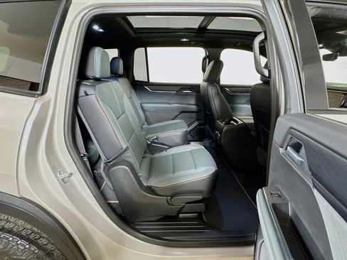 Certified 2026 GMC Acadia AT4 w/ Luxury Package AWD/4WD image 28