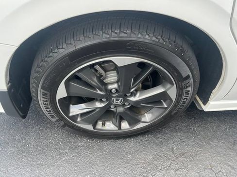 Used 2024 Honda Odyssey Elite image 10