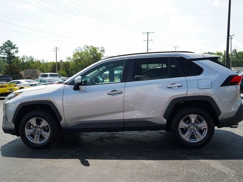 Used 2023 Toyota RAV4 LE AWD/4WD image 23