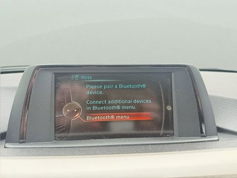 Used 2017 BMW 320i xDrive Sedan image 17