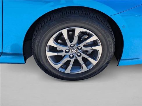 Certified 2021 Toyota Prius Limited w/ Premium Convenience Package FWD image 23