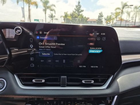 Used 2025 Chevrolet Equinox LT FWD image 19