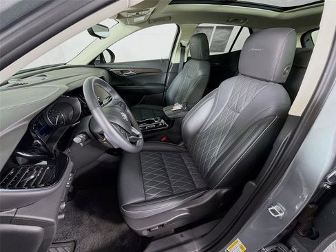 Used 2023 Buick Envision Avenir image 11