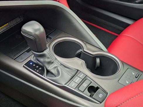 Used 2021 Toyota Camry XSE image 12