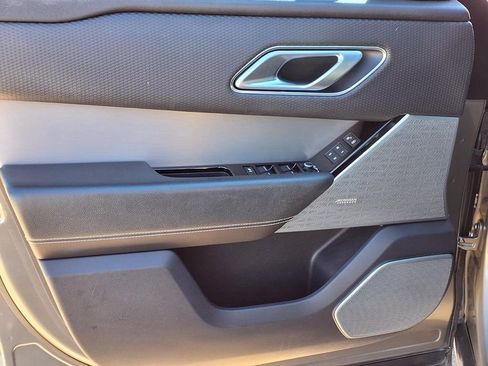Used 2020 Land Rover Range Rover Velar R-Dynamic S image 20